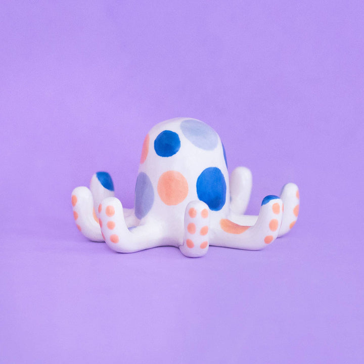 Ana Seixas Skulptur Keramikskulptur | Schmuckhalter Oktopus bei Nauli and Stories