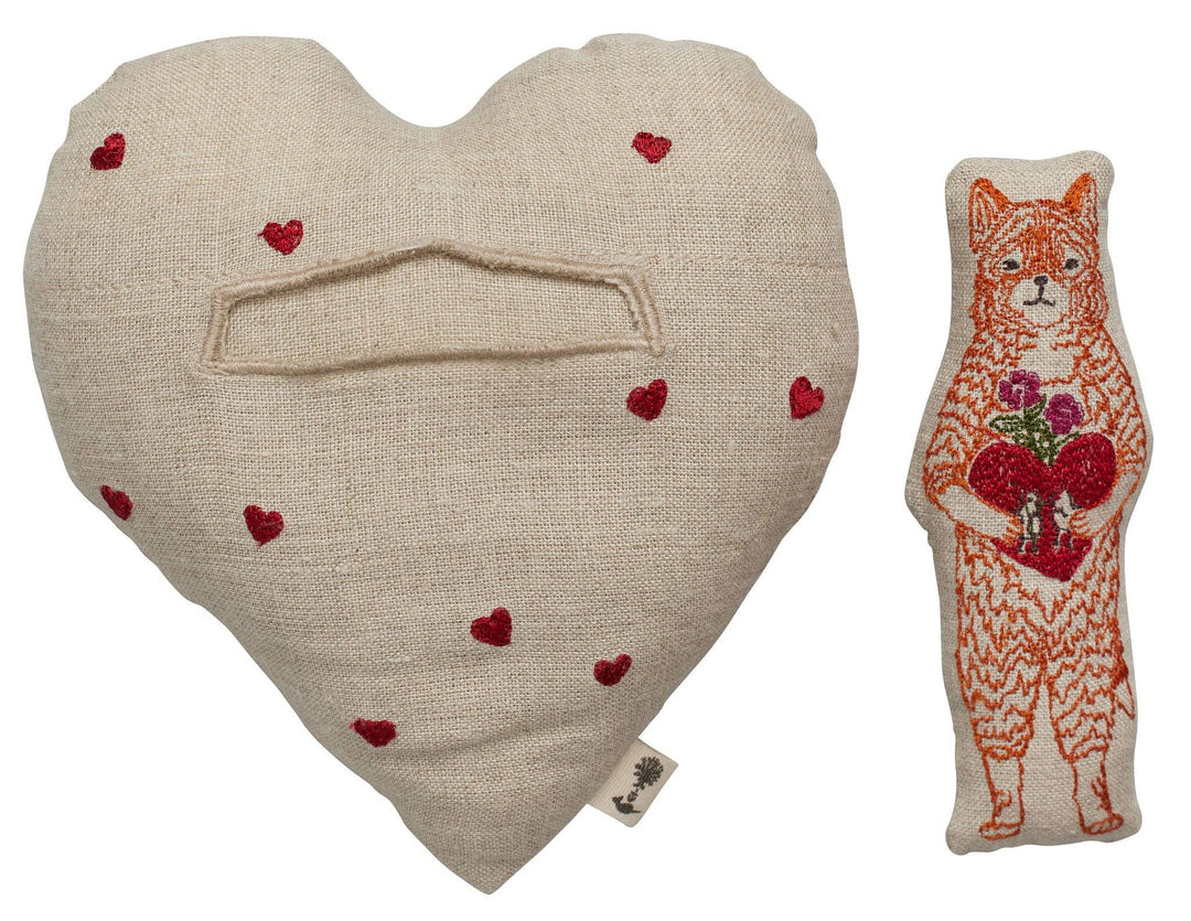 Coral &amp; Tusk Kuschelkissen Fox in Love - besticktes Leinenkissen in Herzform mit Fuchspuppe bei Nauli and Stories