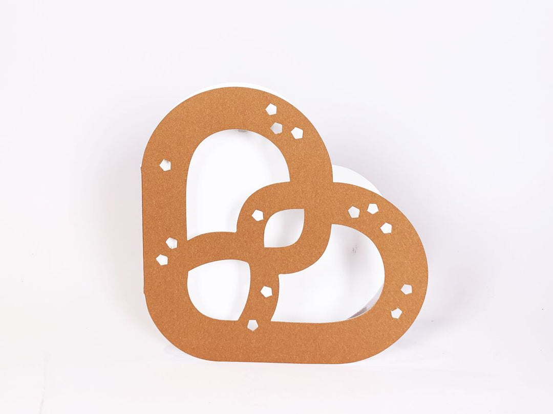 cut & make Grußkarte Brezel -  Cut Out Karte bei Nauli and Stories