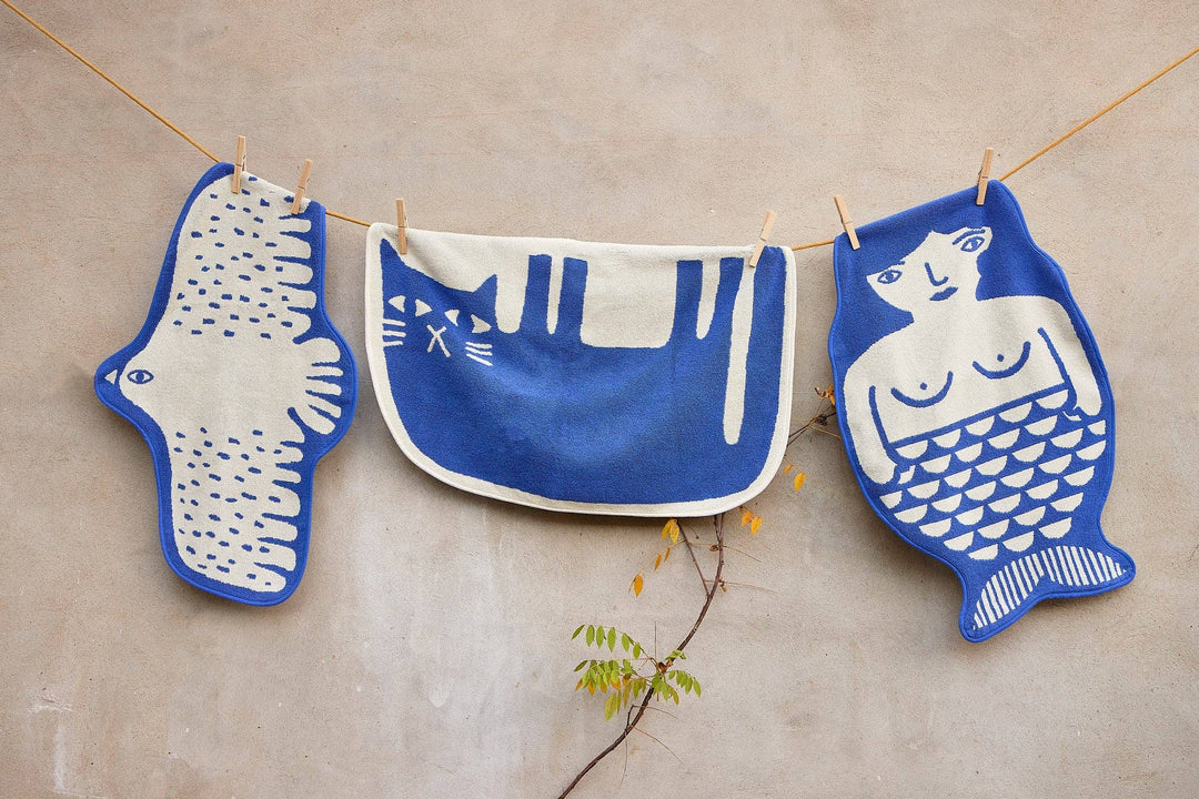 Donna Wilson Badematten Lazy Cat Bath Mat bei Nauli and Stories
