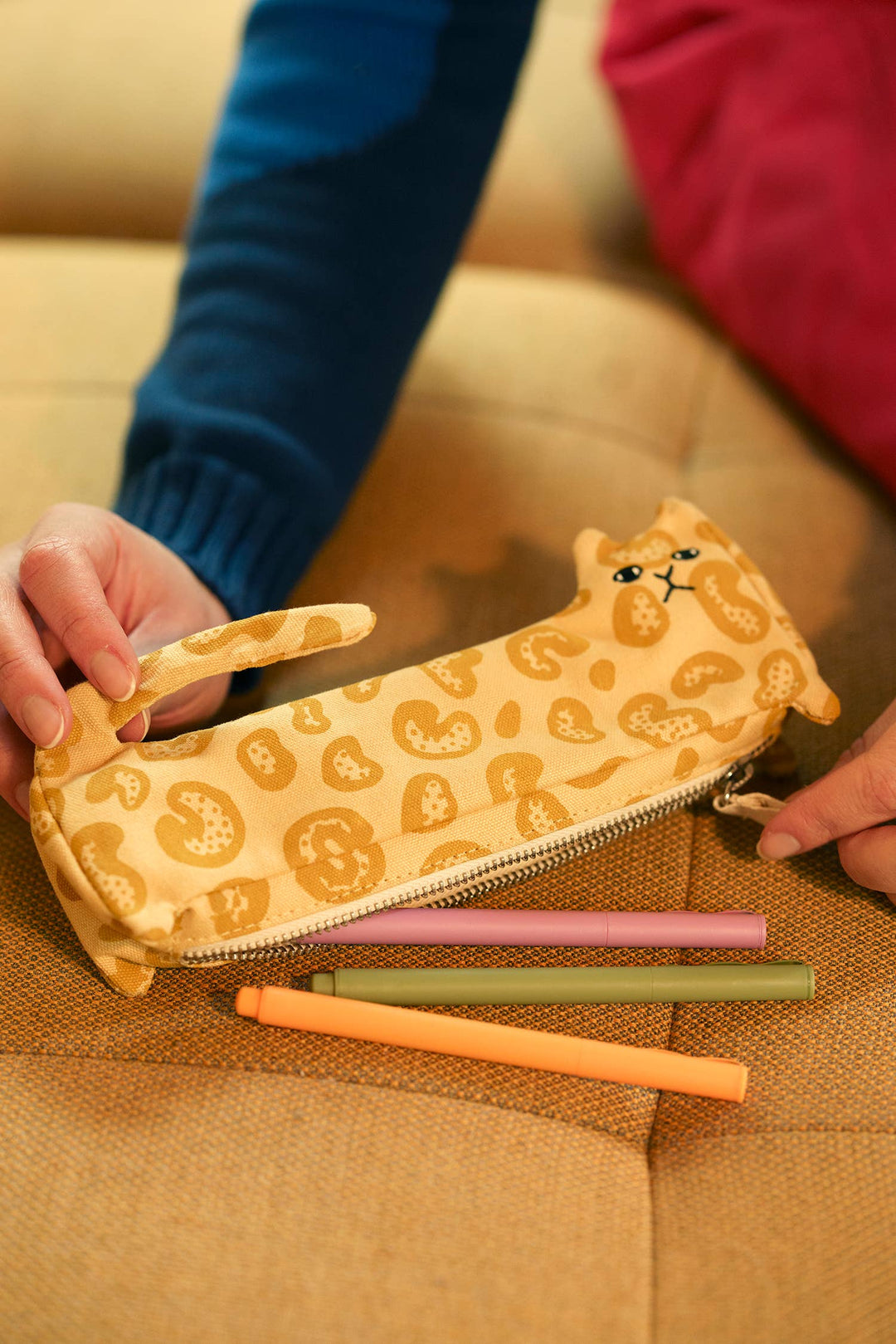 Donna Wilson Lenny Leopard Pencil Case bei Nauli and Stories