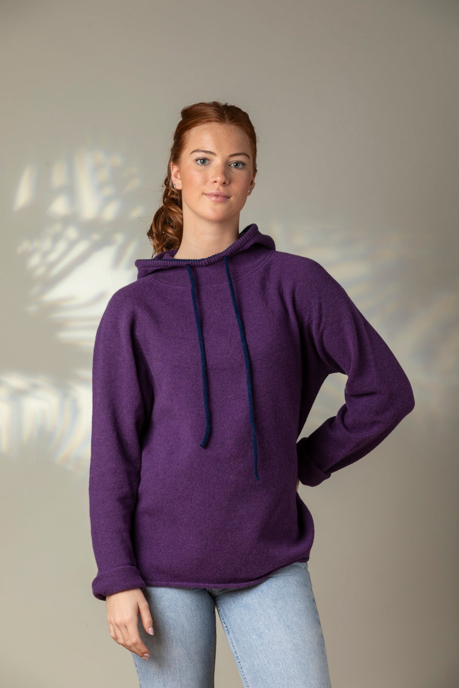 Eribé Pullover Corry Hoody Sweater Aubergine bei Nauli and Stories