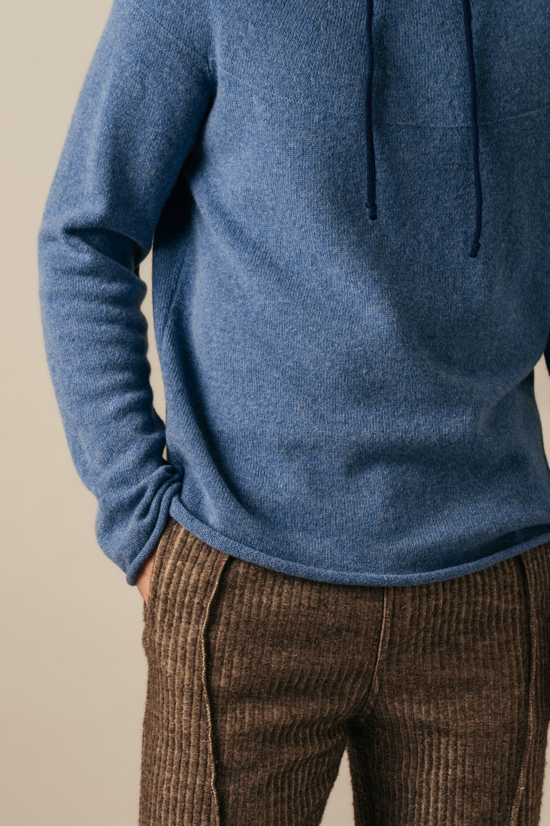 Eribé Pullover Corry Hoody Sweater Jeans bei Nauli and Stories