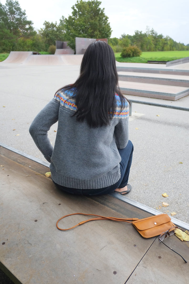 Eribé Pullover Damenpullover aus reiner Wolle  grau - Stonybrek  Solstice bei Nauli and Stories