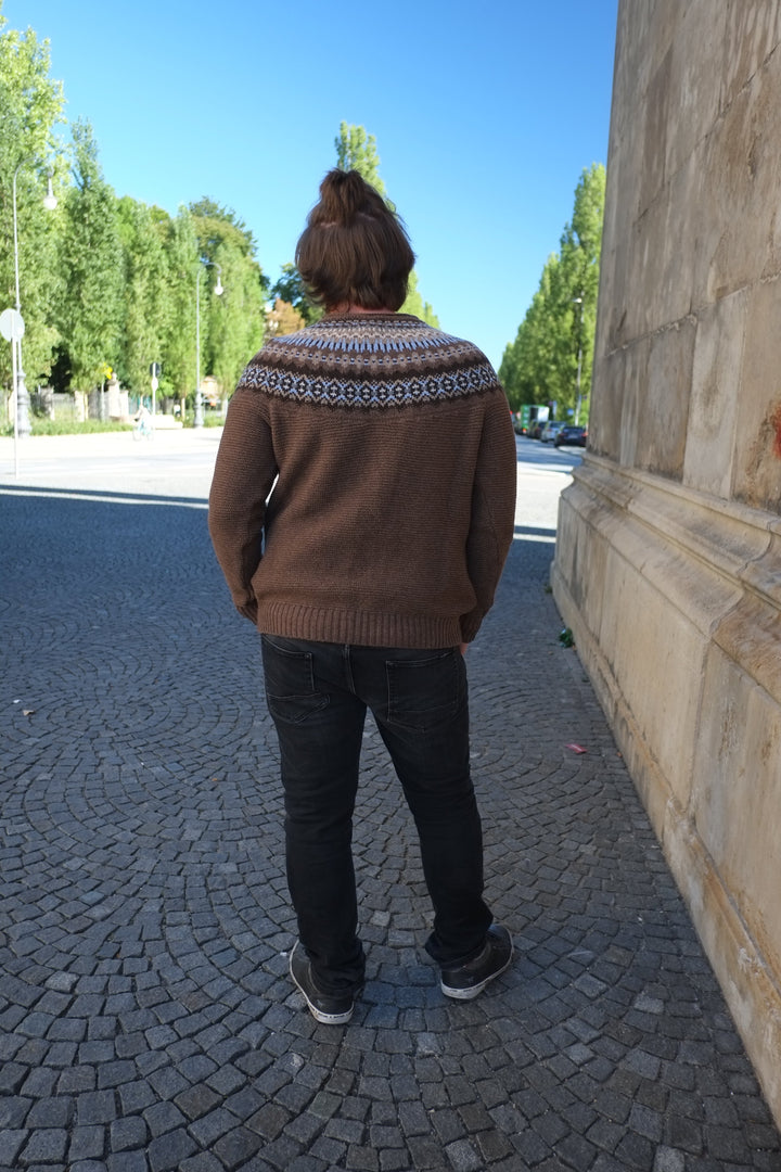 Eribé Pullover Herrenpullover aus reiner Wolle in braun - Stonybrek Sweater Beaver bei Nauli and Stories