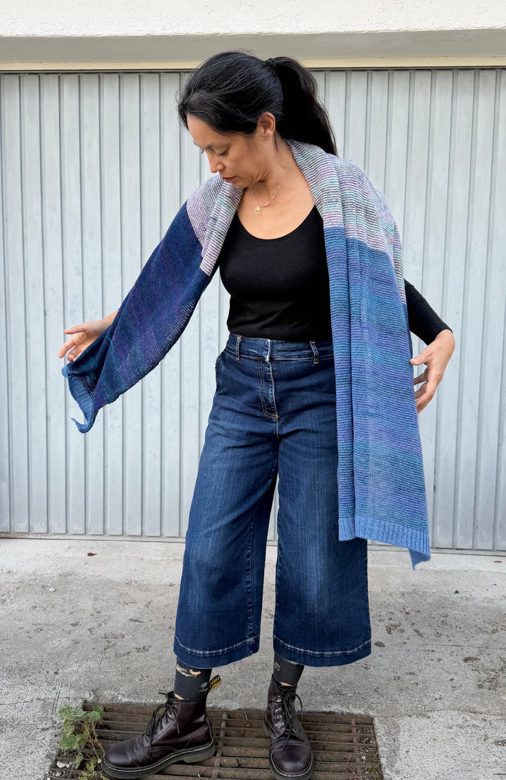 Eribé Schal Treeline Wrap | Classic | breiter Schal aus Lammwolle bei Nauli and Stories