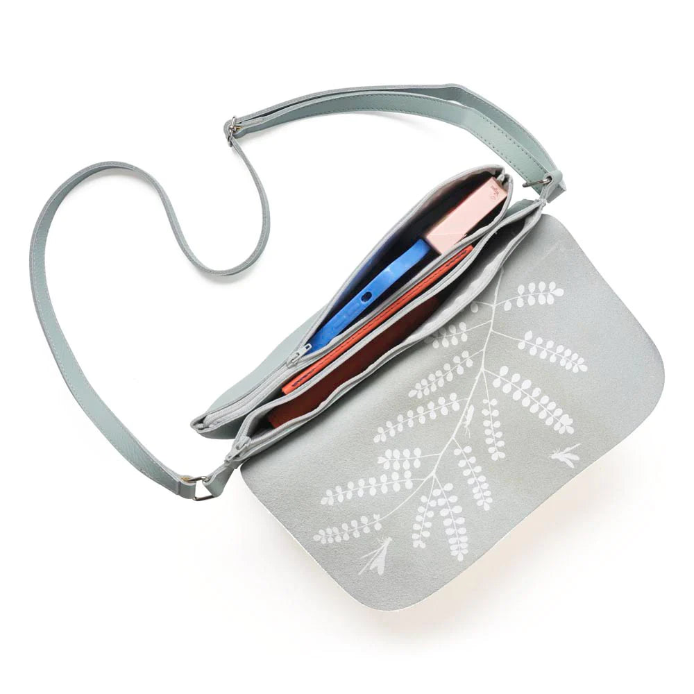 Keecie Handtasche Handtasche - Crossbodybag - aus Leder - Double Up - hellblau mint bei Nauli and Stories