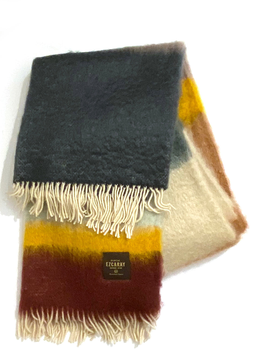 Mantas Ezcaray Sofadecke Mohair Decke Matisse -  130x200cm, blau, rosa, gelb, weiß, mint, bordeaux bei Nauli and Stories