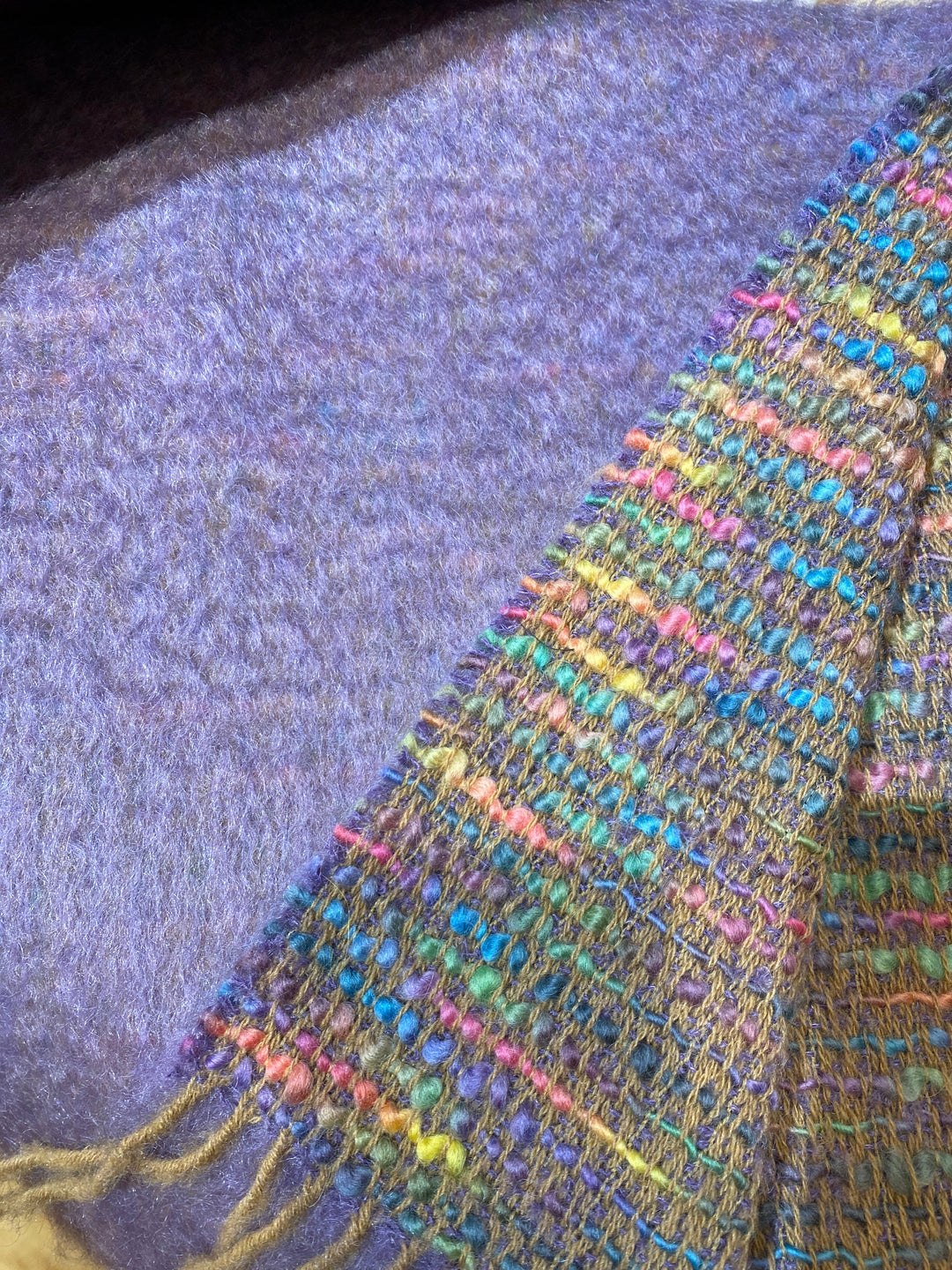 Mantas Ezcaray Schal Schal aus Mohair und Wolle - lila Regenbogen -  CO-56B bei Nauli and Stories