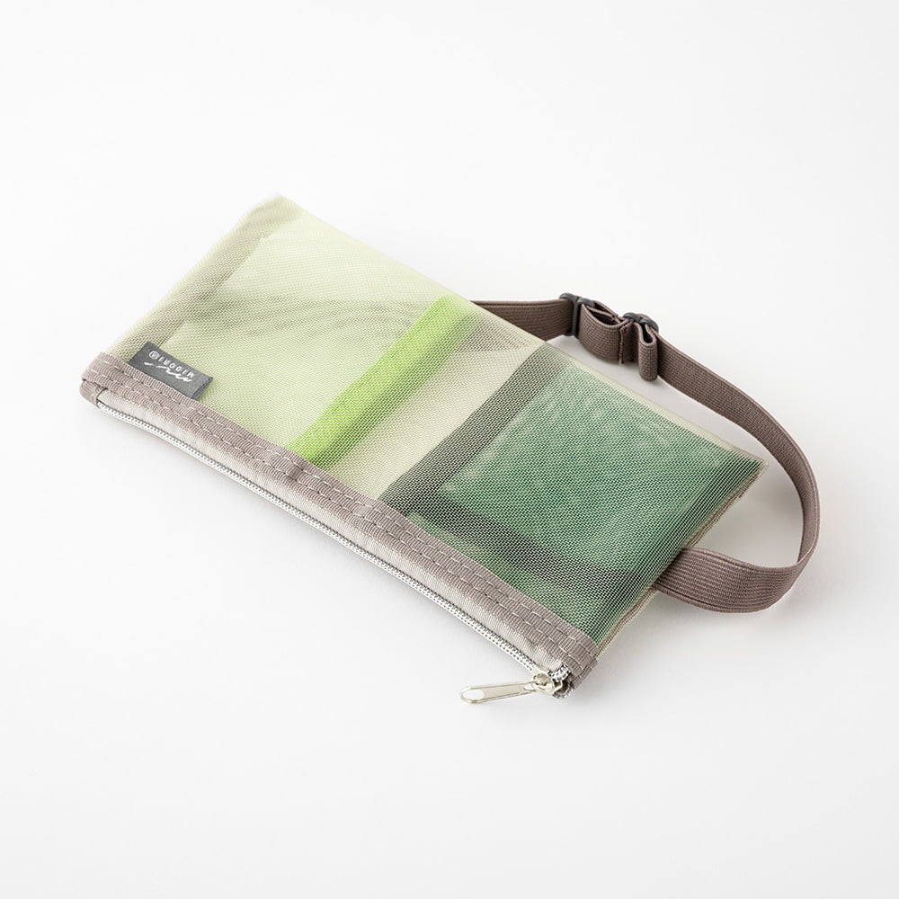 Midori Federmäppchen Midori Book Band Pen Case – Mesh Light Green bei Nauli and Stories