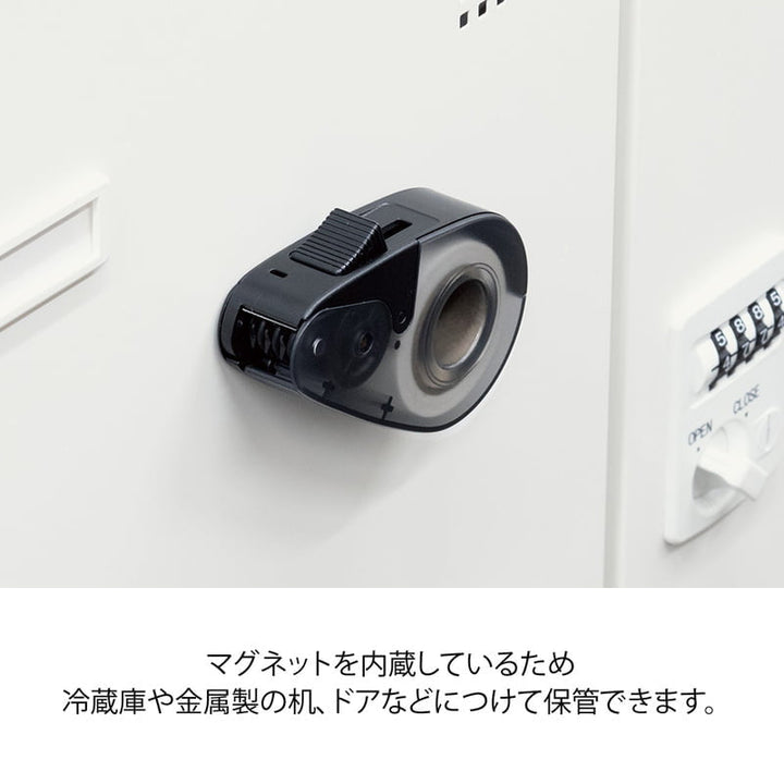 Midori Schere Midori Quick Tape Cutter Black bei Nauli and Stories