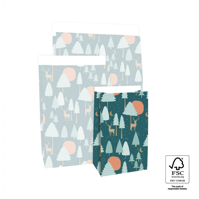 Geschenkverpackung Geschenktüten Geschenktüten Blockbodenbeutel - Weihnachtswald II bei Nauli and Stories