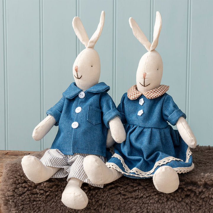 Rex London Stofftiere Stofftier Hase im blauen Anzug bei Nauli and Stories
