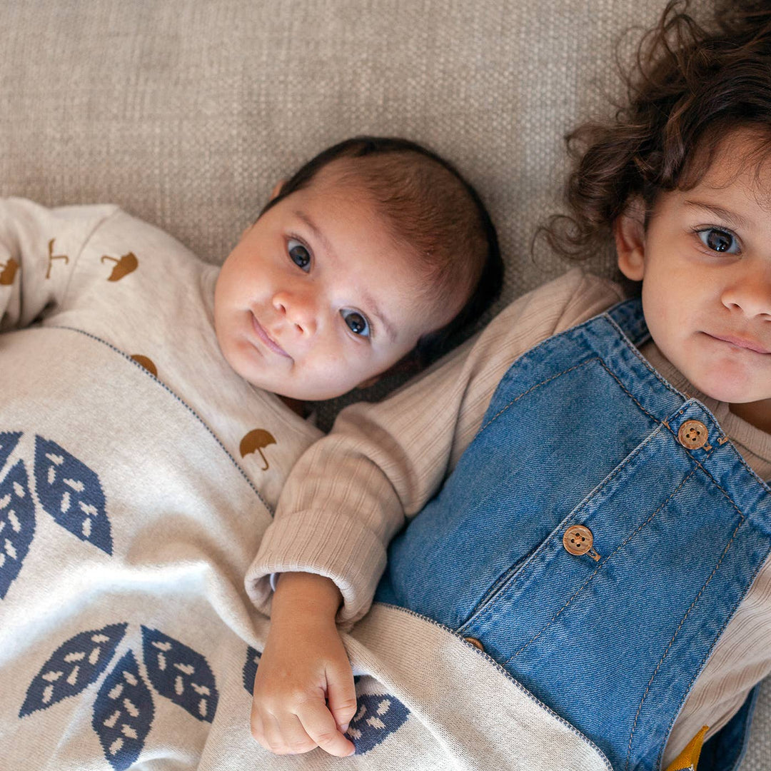 Sophie Home Babydecke Babydecke aus Baumwollstrick, wendbar, Blatt: Blau bei Nauli and Stories