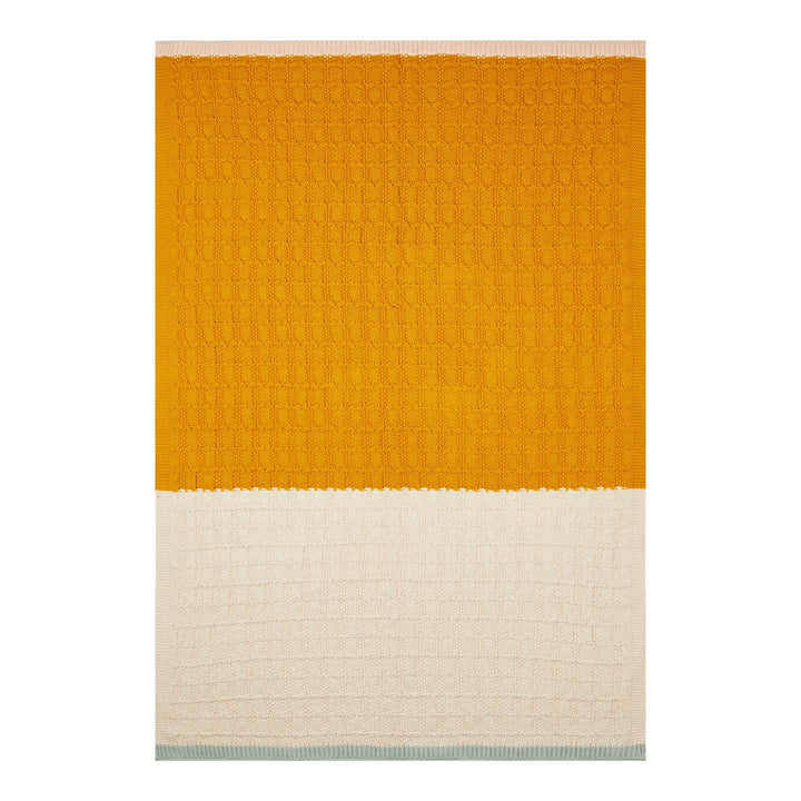 Sophie Home Babydecke Babydecke aus Baumwollstrick — Zopfmuster: Citrus &amp; Cream bei Nauli and Stories