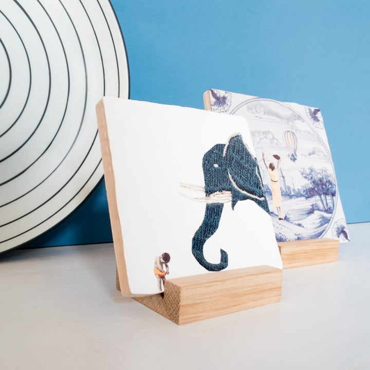 StoryTiles StoryTiles Rahmen &amp; Ständer StoryTiles Ständer aus Holz bei Nauli and Stories