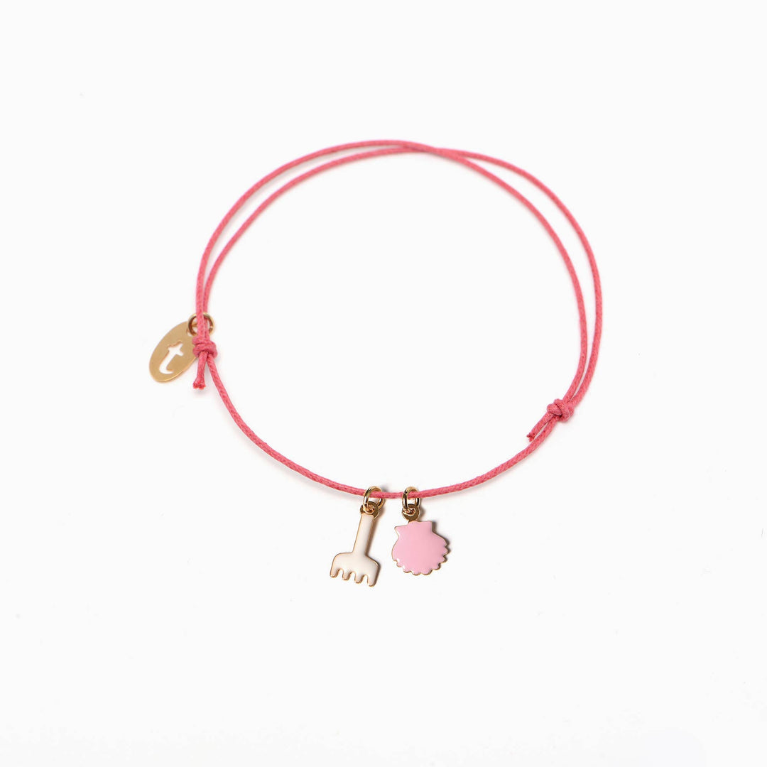 Titlee Armband Armband Beach Club mit Muschel und Sandschaufel bei Nauli and Stories