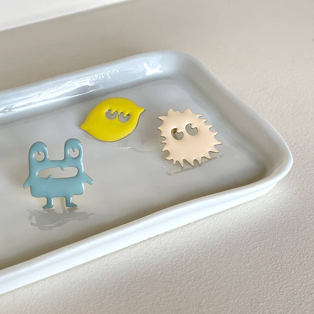 Titlee Pin Anstecknadel Liz bei Nauli and Stories