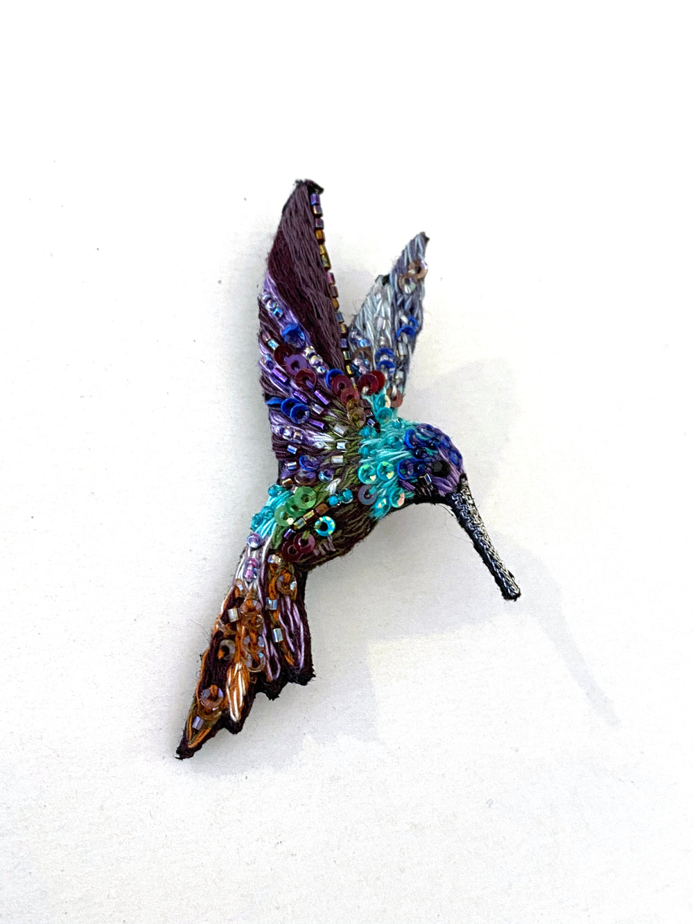Trovelore Brosche gestickte Brosche - Kolibri bei Nauli and Stories