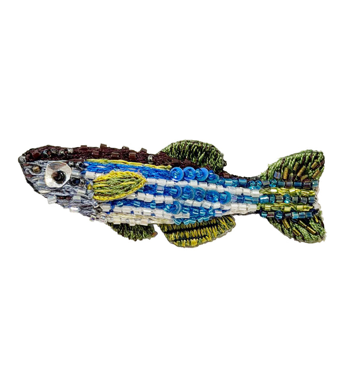 Trovelore Brosche gestickte Brosche - Zebrabärbling - Fisch bei Nauli and Stories