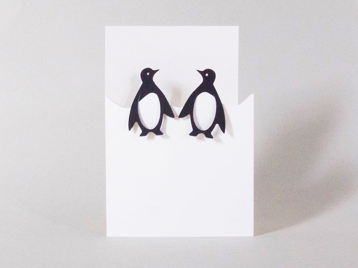 cut &amp; make Hochzeitskarte Pinguin Pärchen Cut out Karte mit Lesezeichen bei Nauli and Stories