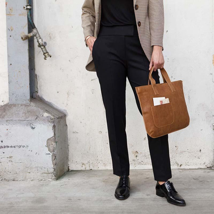 Keecie Laptoptasche Handtasche / Laptoptasche Elephant Joke in cognac bei Nauli and Stories
