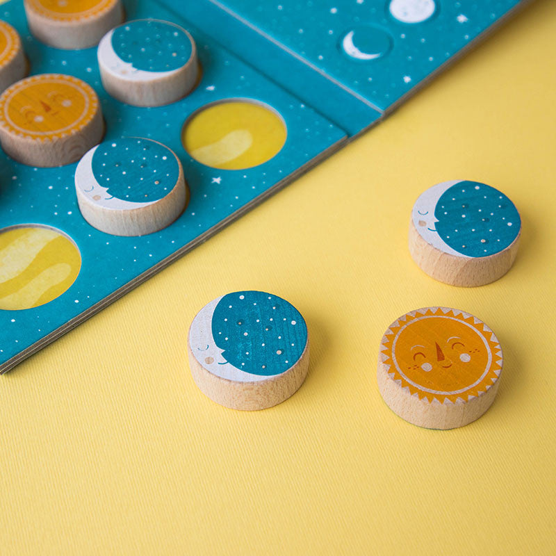 Londji Spiel Tic Tac Toe - Sonne &amp; Mond bei Nauli and Stories
