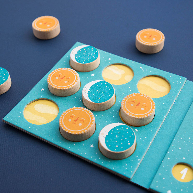 Londji Spiel Tic Tac Toe - Sonne &amp; Mond bei Nauli and Stories