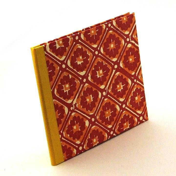 Nauli CD / DVD Hülle für 1 CD CD Hülle in rote Batik bei Nauli and Stories
