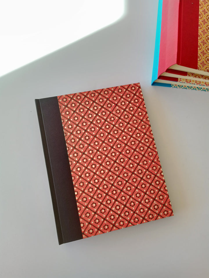 Nauli Fotoalbum L Fotoalbum L Pinny Pattern rot schwarz bei Nauli and Stories