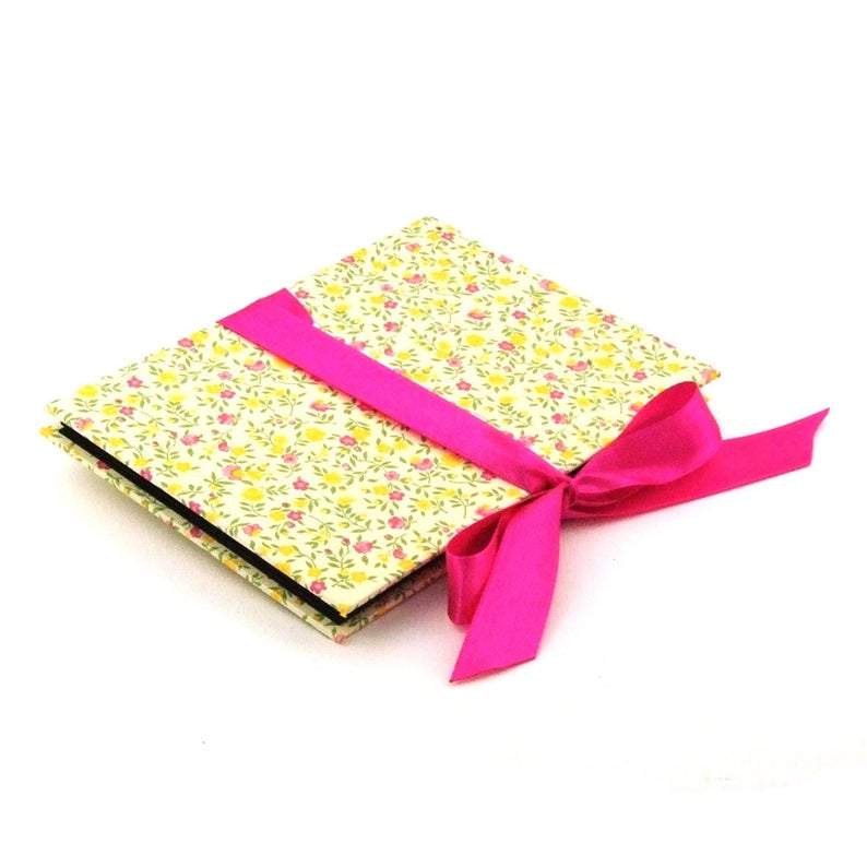 Nauli Leporello Leporello Blumenregen gelb pink bei Nauli and Stories
