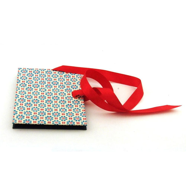 Nauli Leporello Leporello Stempelblumen blau rot und dunkelblau bei Nauli and Stories