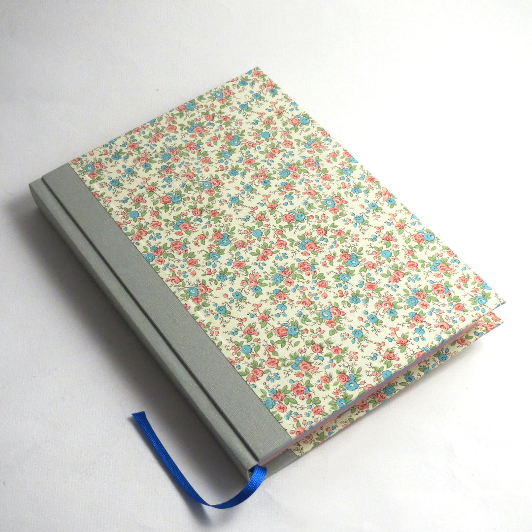 Nauli Registerbuch / Kochbuch Registerbuch / Kochbuch Blüten bei Nauli and Stories