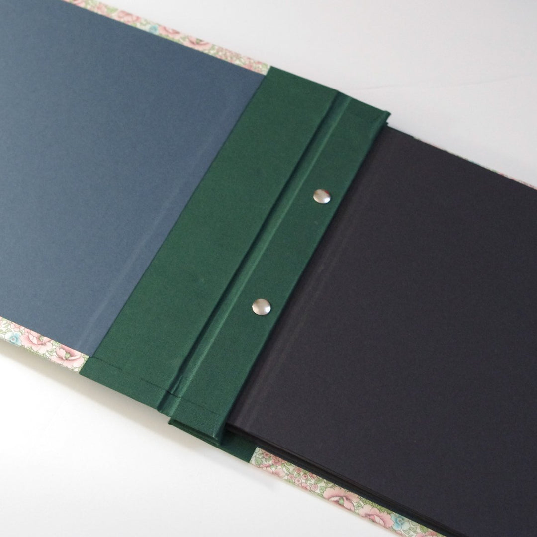 Nauli Schraubalbum XL Fotoalbum DinA4  Blumenwiese rosa grün bei Nauli and Stories