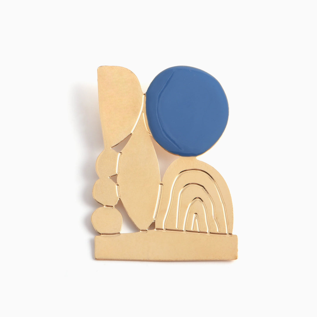 Titlee Brosche Abstrakte Brosche - blau von Donna Wilson bei Nauli and Stories